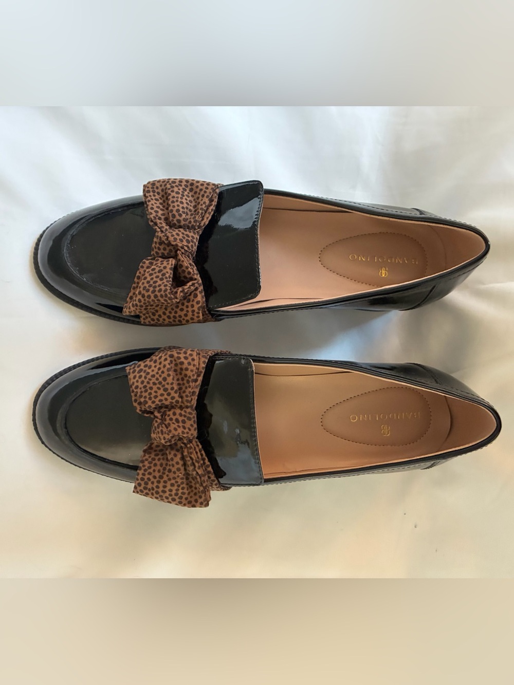 Bandolino Black Patent Loafers with Brown Bow size 9